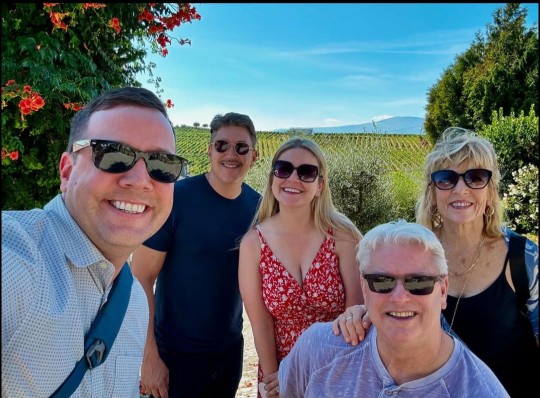 Douro Valley small group: Visit 2 Wineries + Boat Tour, with Lunch and Wine Tastings of Douro and Port Wines